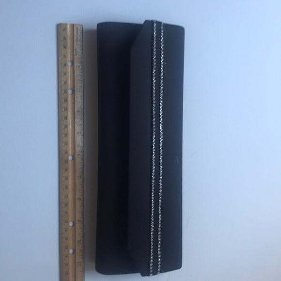 Clutch Bloomingdales Brand New - Picture 6 of 7